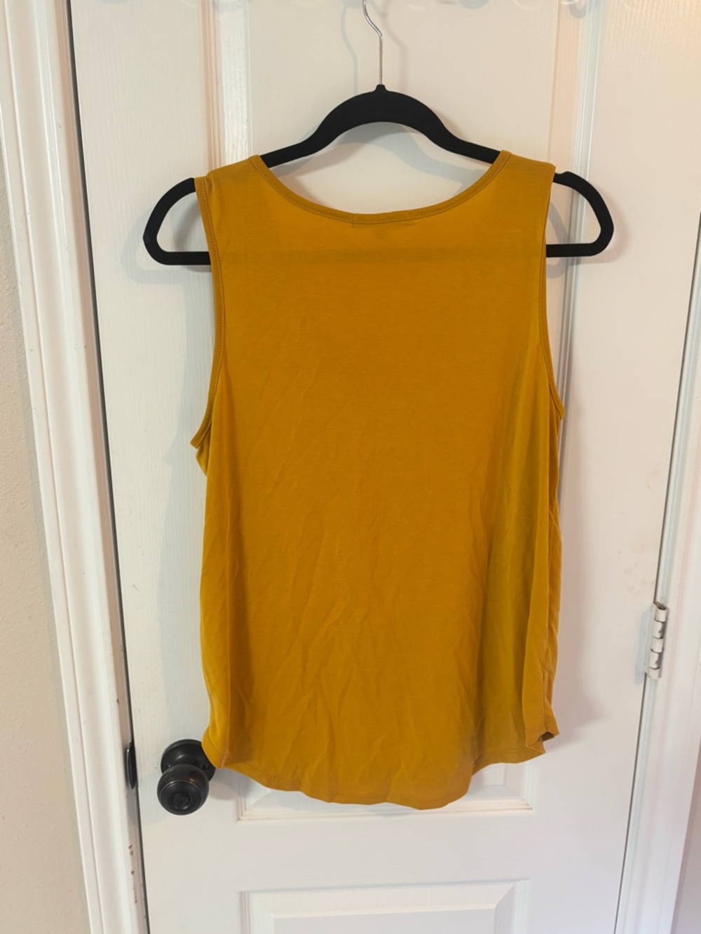 Green Envelope Mustard Yellow Women’s Large Gold Zipper V-Neck Summer Tank Top - Picture 4 of 4